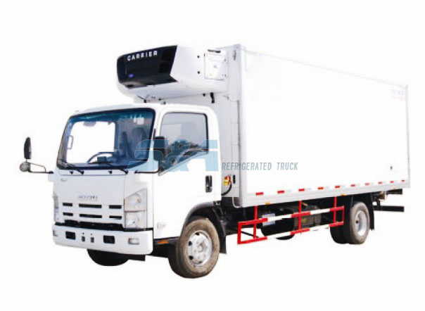 Isuzu 700P 30.5 to 34.4 cubic meters refrigerated truck