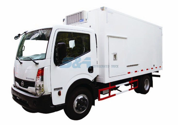 Three temperature sliding door refrigerated truck